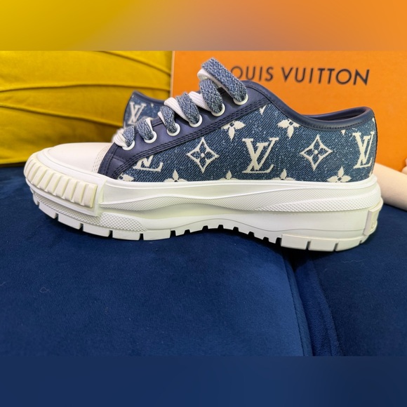 Louis Vuitton Denim and White Monogram Sneakers - Picture 4 of 12